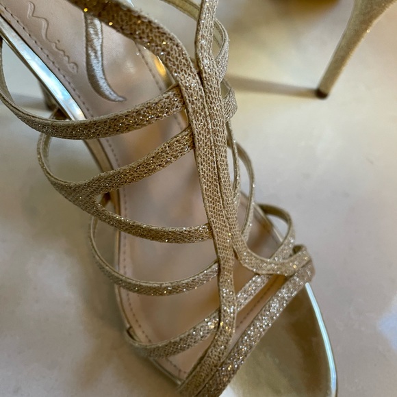 Metallic cage sandals - Picture 3 of 5
